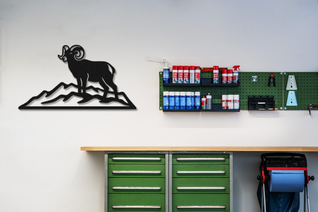 Bighorn Sheep Metal Wall Art: Bold Organic Design - Weatherproof Steel, Indoor Outdoor, Western Rustic Accent